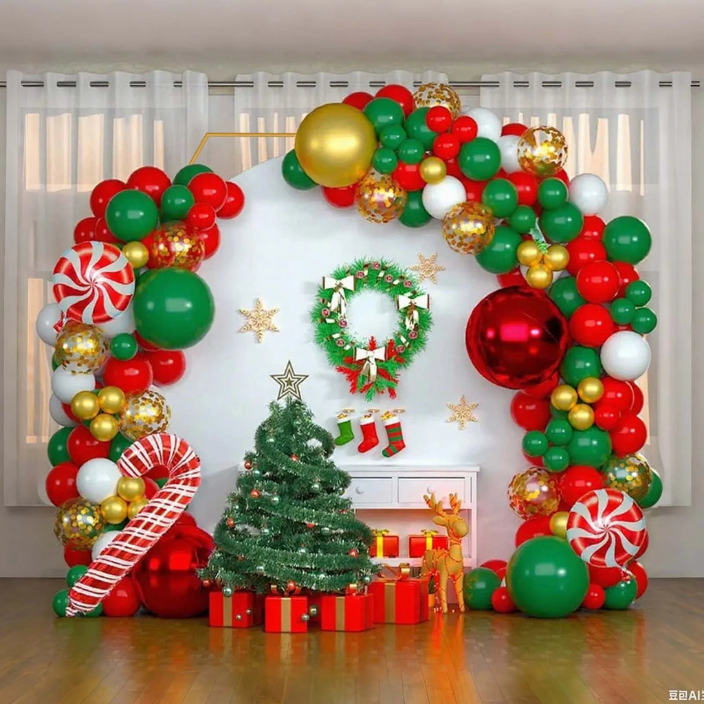 Arche de mariage dorée : arche dans un décor de Noël.