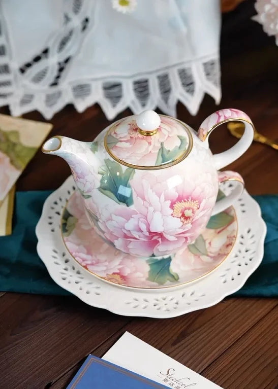 Théière, tasse et soucoupe en porcelaine, motif pivoines – vue 2