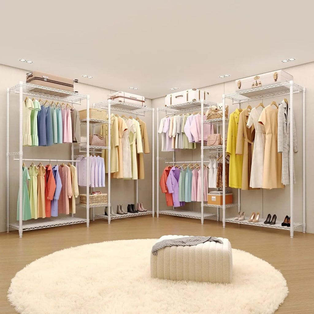 Porte-vêtements autoportant blanc à barres de suspension réglables et étagères, dressing