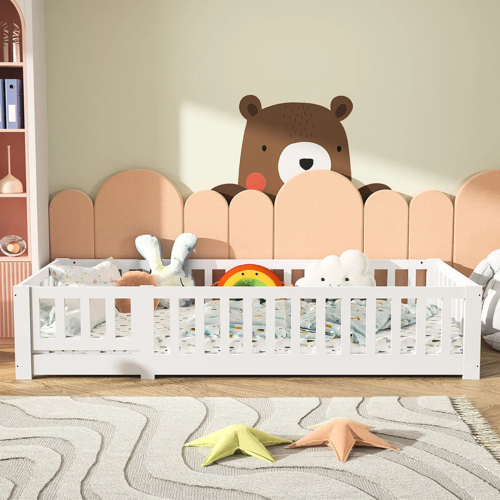 Lit Montessori en pin avec barrières et porte