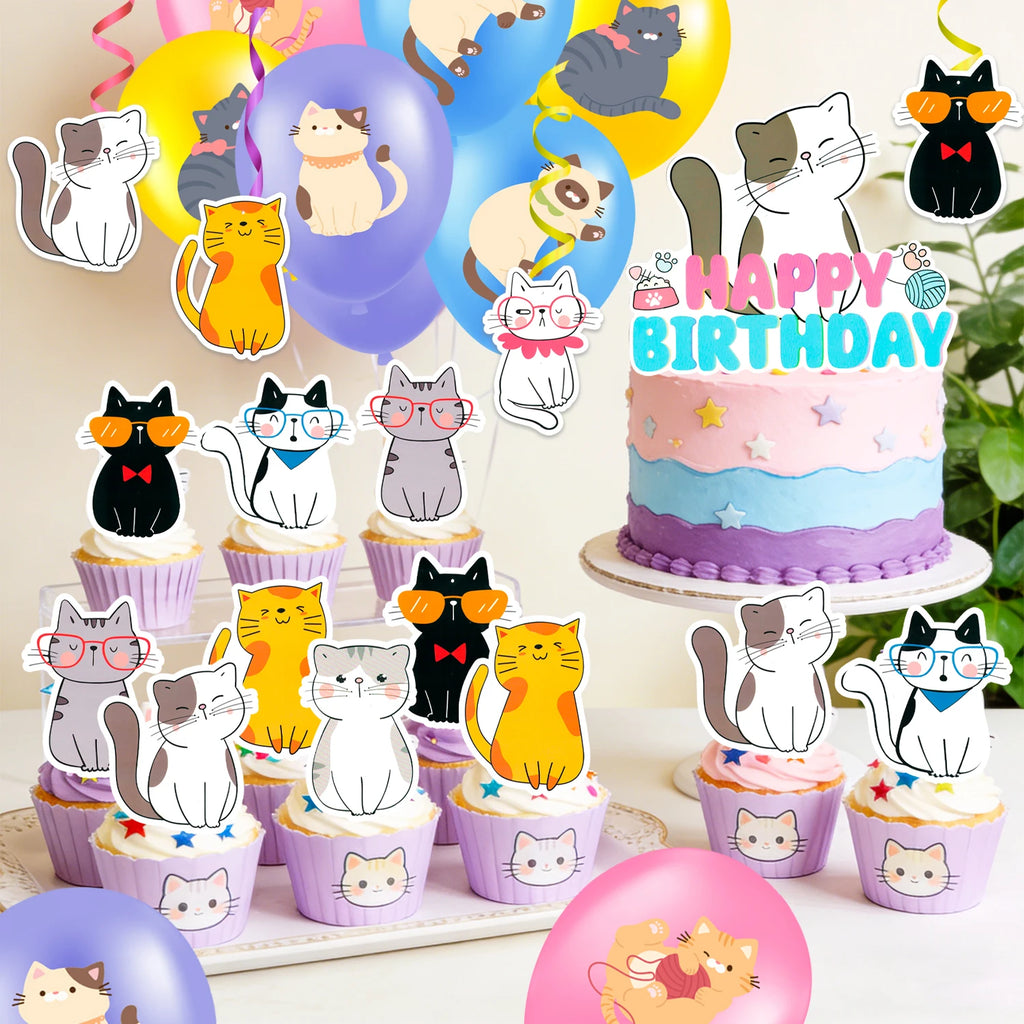 Décoration anniversaire chaton : décors de gâteau et de cupcakes.
