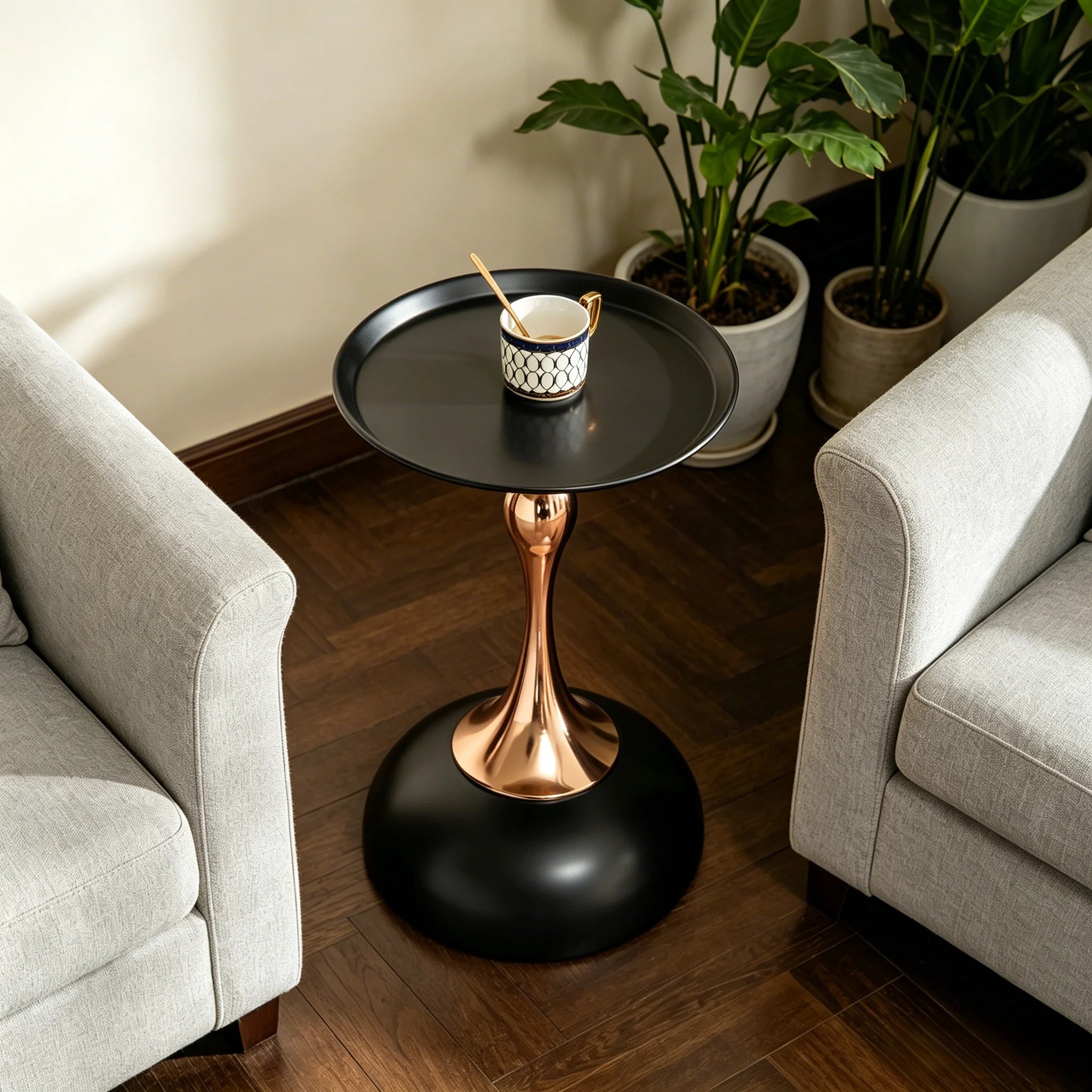 Table d’appoint ronde en métal hauteur 54 cm
