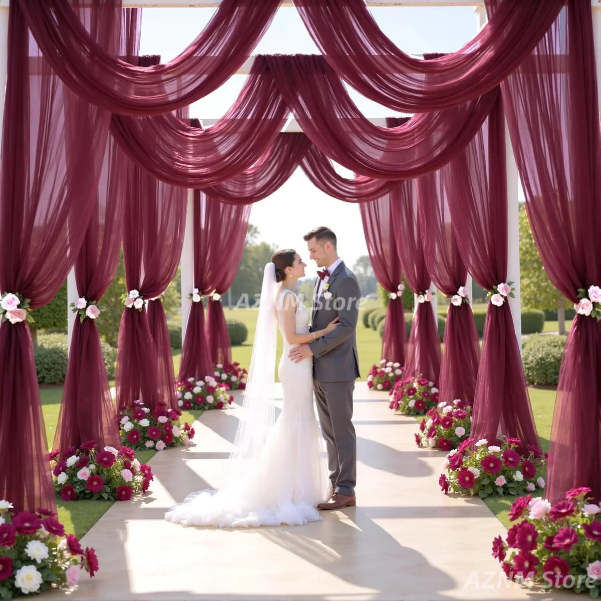 Draperie en tulle bordeaux en arcs, panneaux transparents pour arche de cérémonie