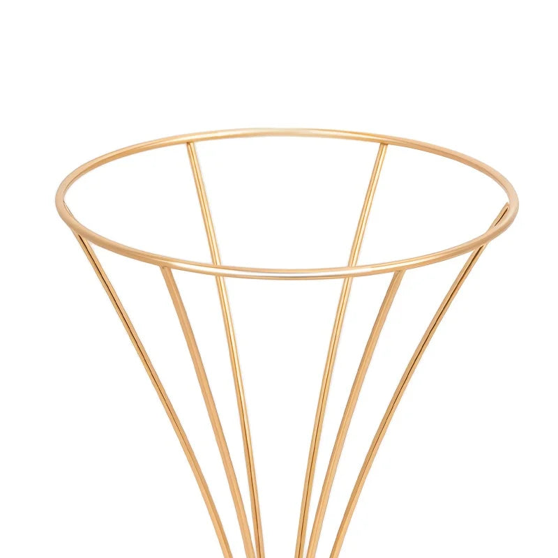 Détail de la partie supérieure circulaire du support floral