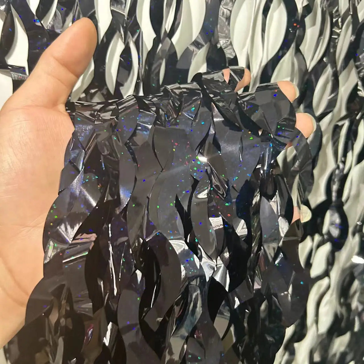 Variante noire du rideau de fête
