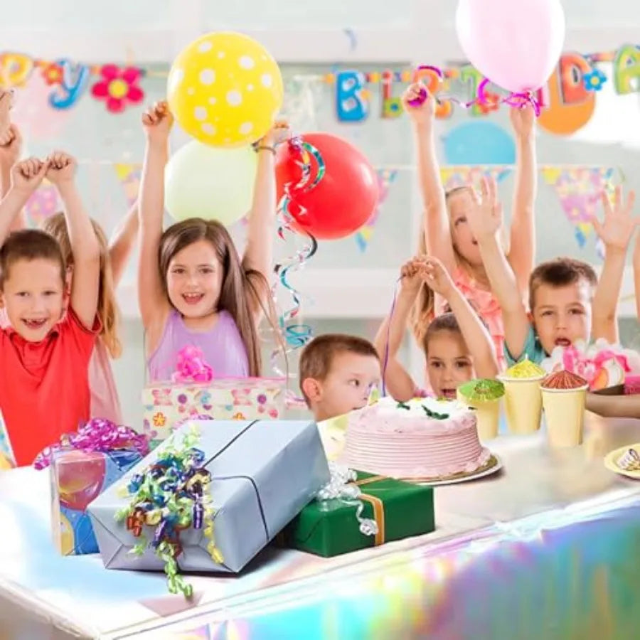 Exemple de goûter festif sur une nappe irisée