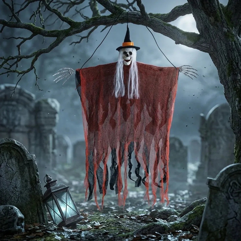 Sorcière squelette à suspendre pour Halloween : modèle rouge dans un décor boisé.