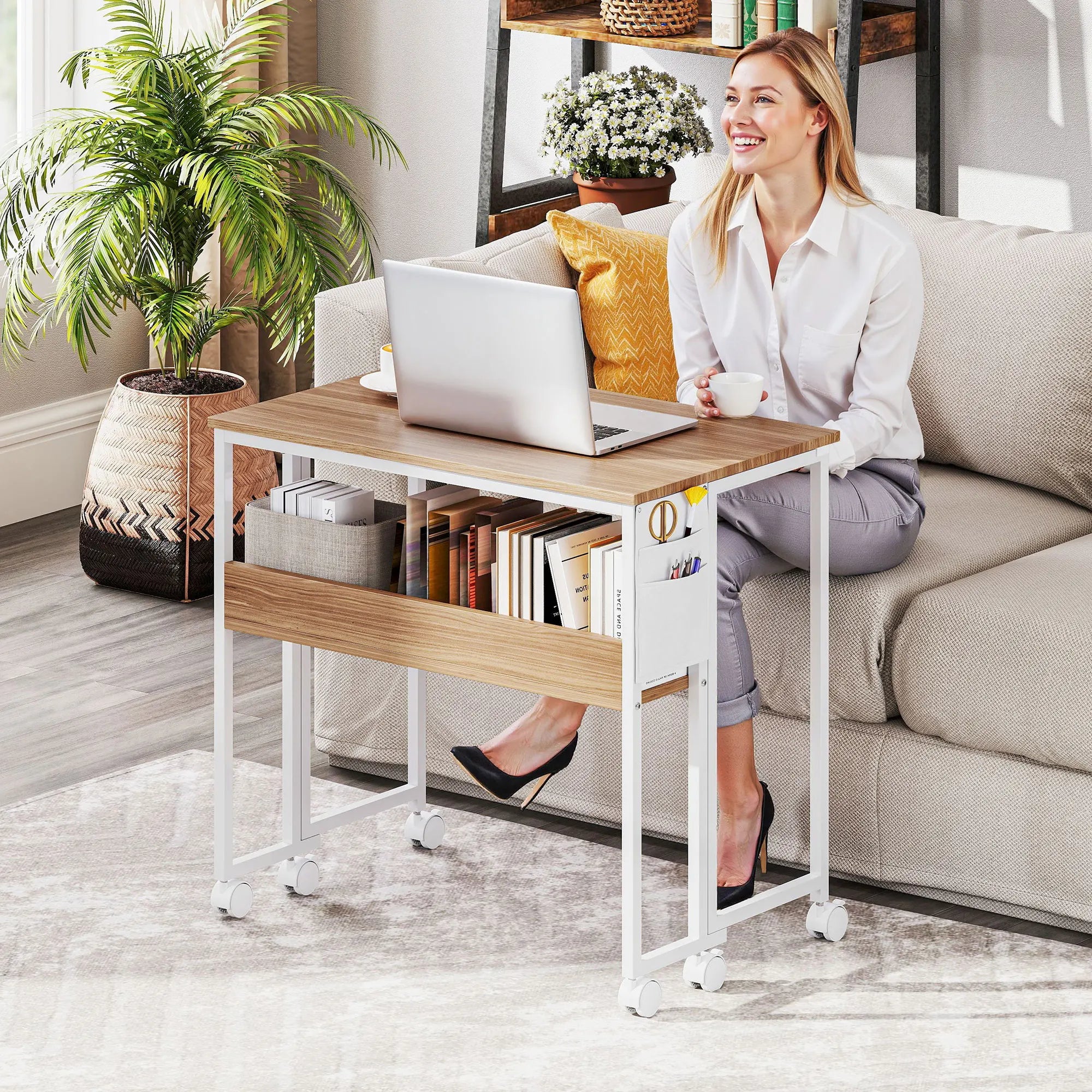 Bureau pliable sur roulettes avec rangement 80 × 50 cm