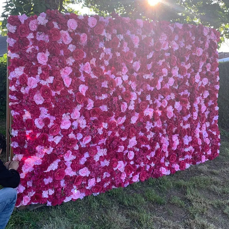 Exemple de mur floral aux teintes roses soutenues