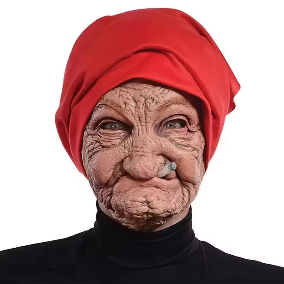 Masque de personnage âgé à foulard rouge pour Halloween : masque à foulard rouge vu de face.