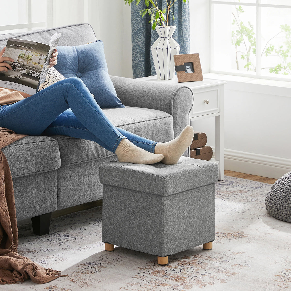 Pouf coffre pliable carré 38 × 38 × 40 cm — utilisation comme repose-pieds