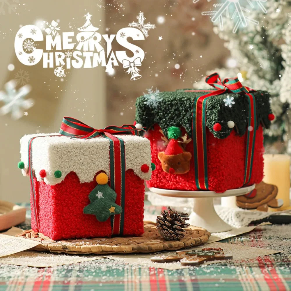 Boîtes de Noël sur des présentoirs de table
