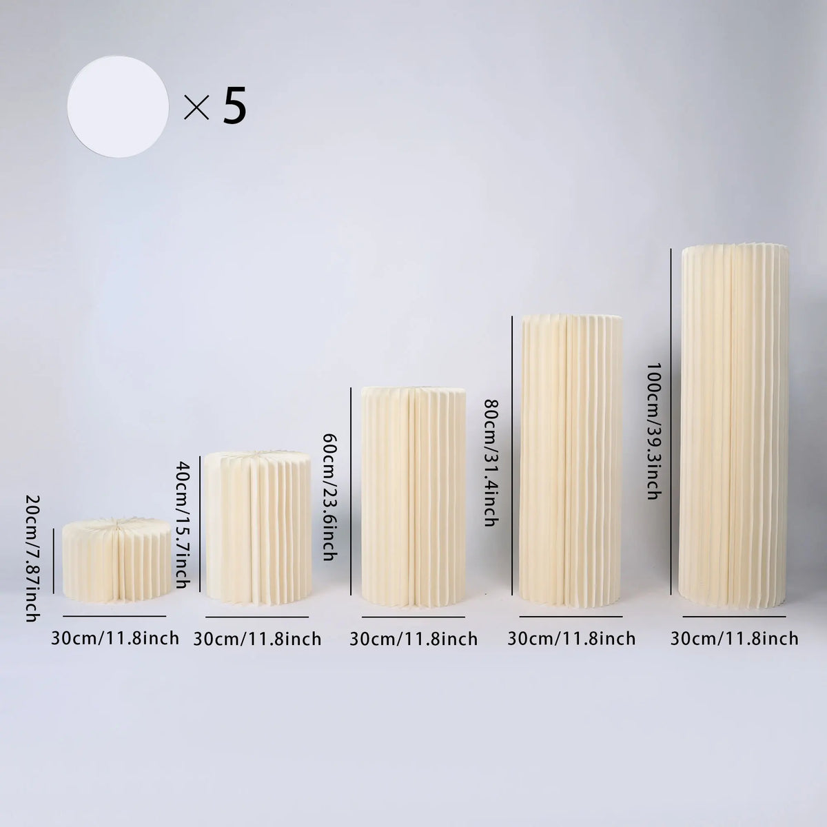 Colonne décorative pliante en papier blanc : lot de cinq hauteurs de 20 à 100 cm.