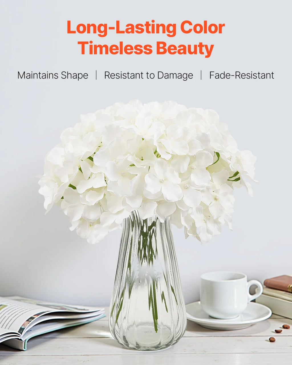 Exemple de bouquet d’hortensias blancs dans un vase