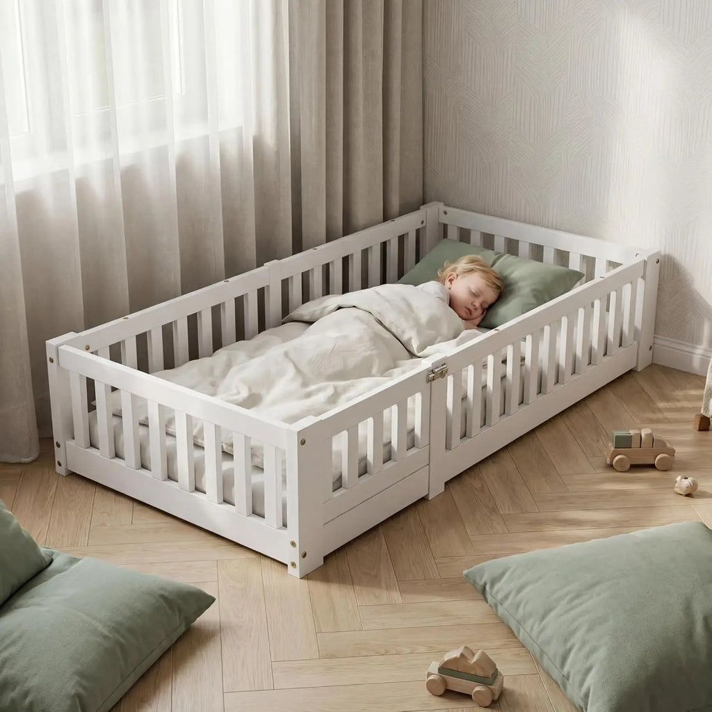 Lit Montessori en pin avec barrières et porte