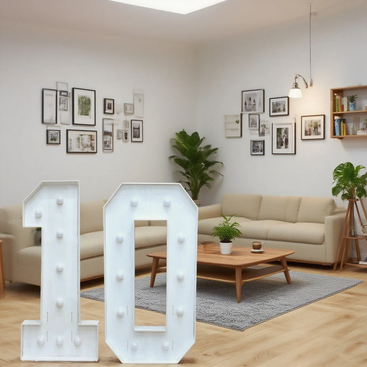 Chiffre lumineux blanc à assembler : exemple du nombre 10 en intérieur.