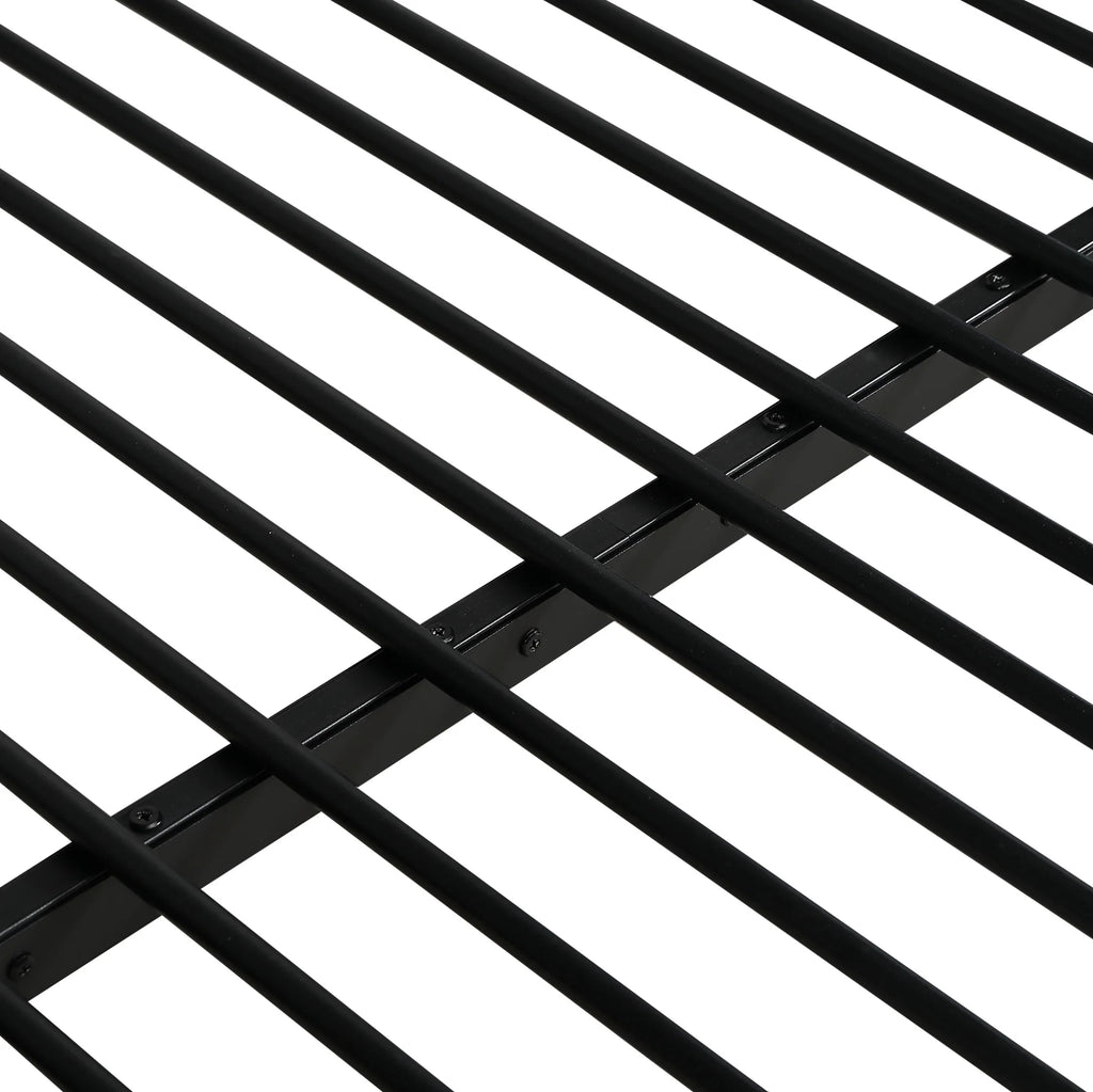 Lit mezzanine 120 × 200 cm avec bureau et dressing — structure du sommier métallique